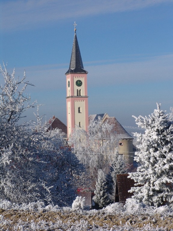 Kirche in Rupertshofen im Winter